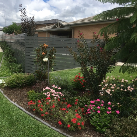 Aluminium front yard screening